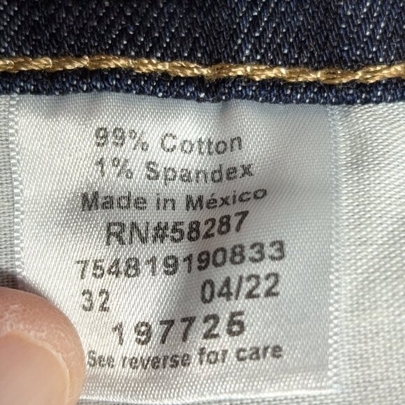 Sonoma Dark Blue Denim Shorts 11 In. Inseam Size 32 NWT - Picture 11 of 12